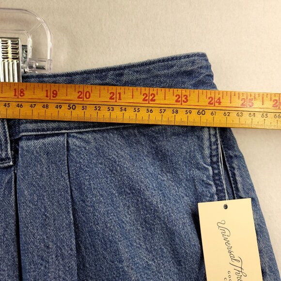 Universal Thread Womens Plus Size Denim Cargo Jeans Size 26 Medium Wash - Picture 8 of 10